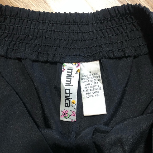 🌷2 for $22🌷 High Waisted Shorts - Picture 2 of 3